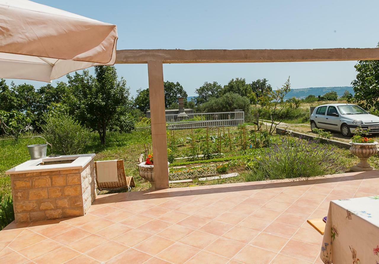 Castello Flower Apartment Kaštela Εξωτερικό φωτογραφία